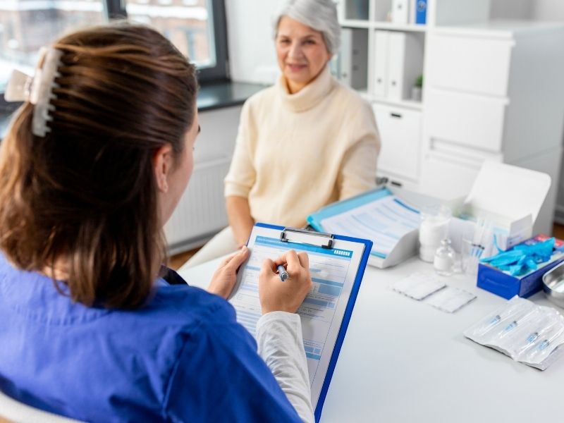 when-to-consult-a-doctor-for-menopause-symptoms